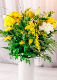 Vikiflowers flowers delivery uk Sunrise Bouquet